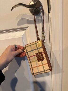 Vintage Coach Plaid Wristlet in Neutral Tan with Multicolor Stripes